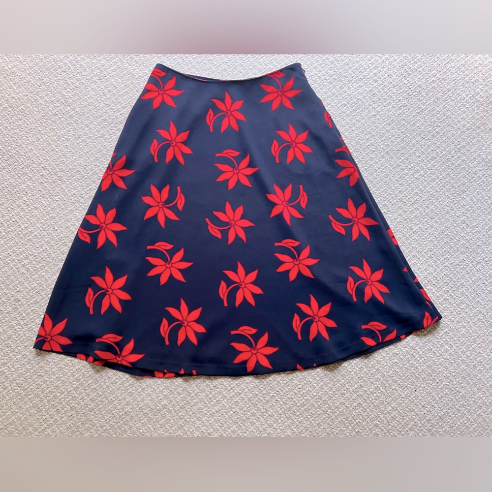 Banana Republic Navy Blue skirt Size 8